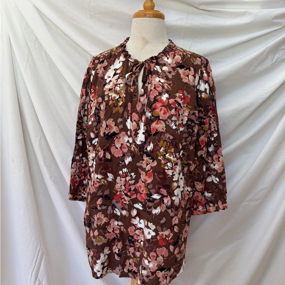 New TORRID Brown Floral 3/4 Sleeve Spring Top size 2 ~ 2X plus size
